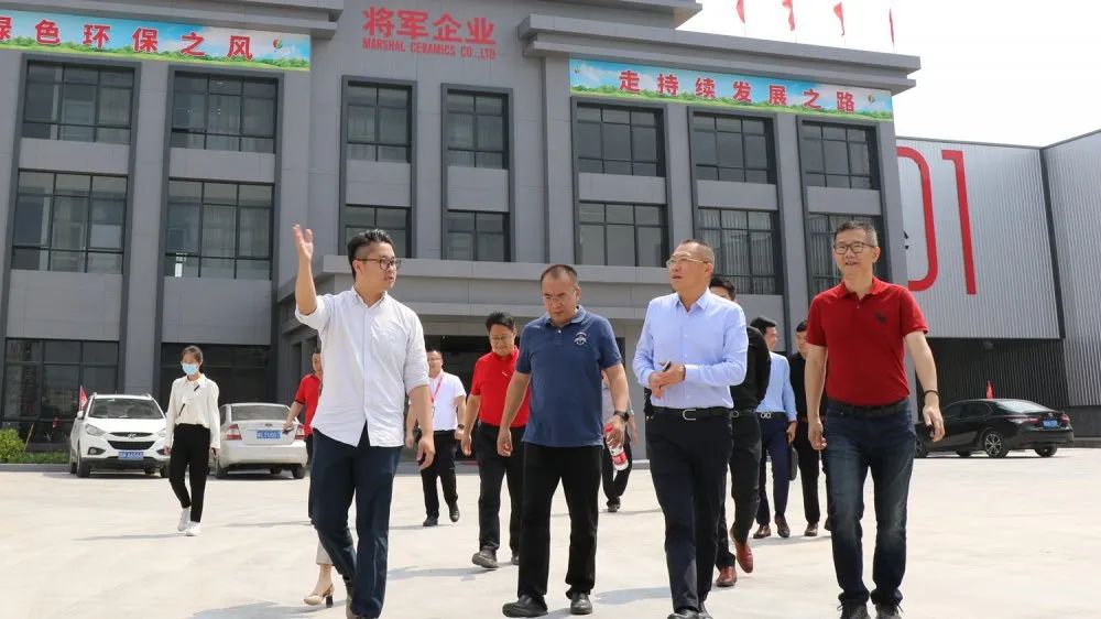 聚焦|深家協(xié)佛山巖板企業(yè)調(diào)研組蒞臨將軍企業(yè)參觀(guān)考察！(圖1)