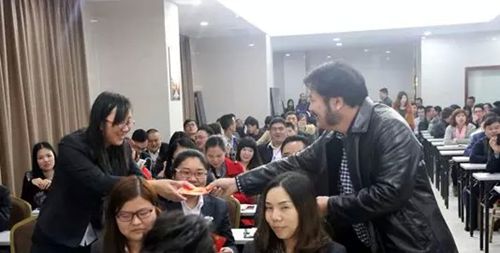 固本強(qiáng)基，把握機(jī)遇——將軍企業(yè)2015年開(kāi)年大會(huì)圓滿成功
(圖6)