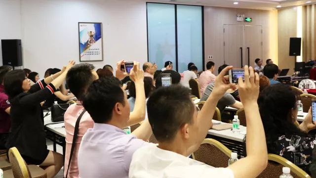 趨勢(shì)至上·贏領(lǐng)未來(lái)丨將軍企業(yè)《設(shè)想未來(lái)》發(fā)布會(huì)圓滿成功！
(圖4)