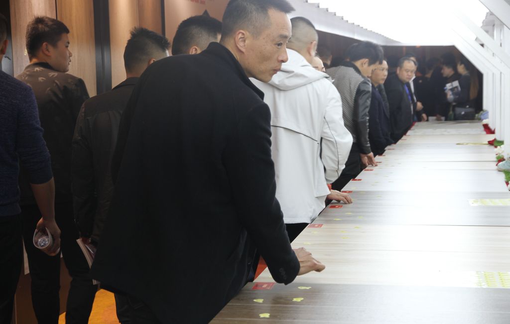 順勢突圍·破局騰飛丨大將軍陶瓷2018經銷商年會暨總部開業(yè)盛典成功舉辦！
(圖9)
