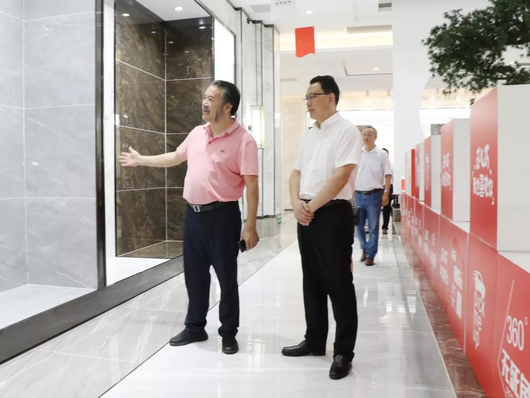 頭條丨衡陽(yáng)政府考察團(tuán)再度走進(jìn)將軍企業(yè)，共商發(fā)展未來(lái)！
(圖5)