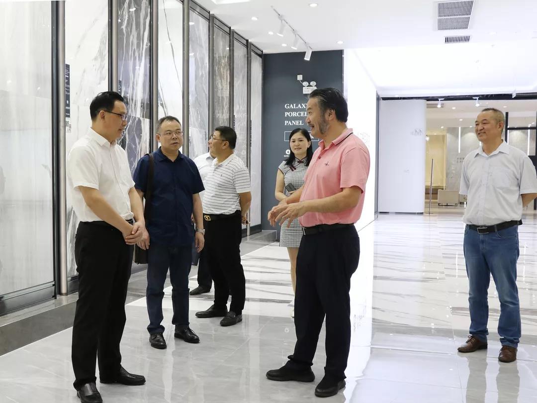 頭條丨衡陽(yáng)政府考察團(tuán)再度走進(jìn)將軍企業(yè)，共商發(fā)展未來(lái)！
(圖3)